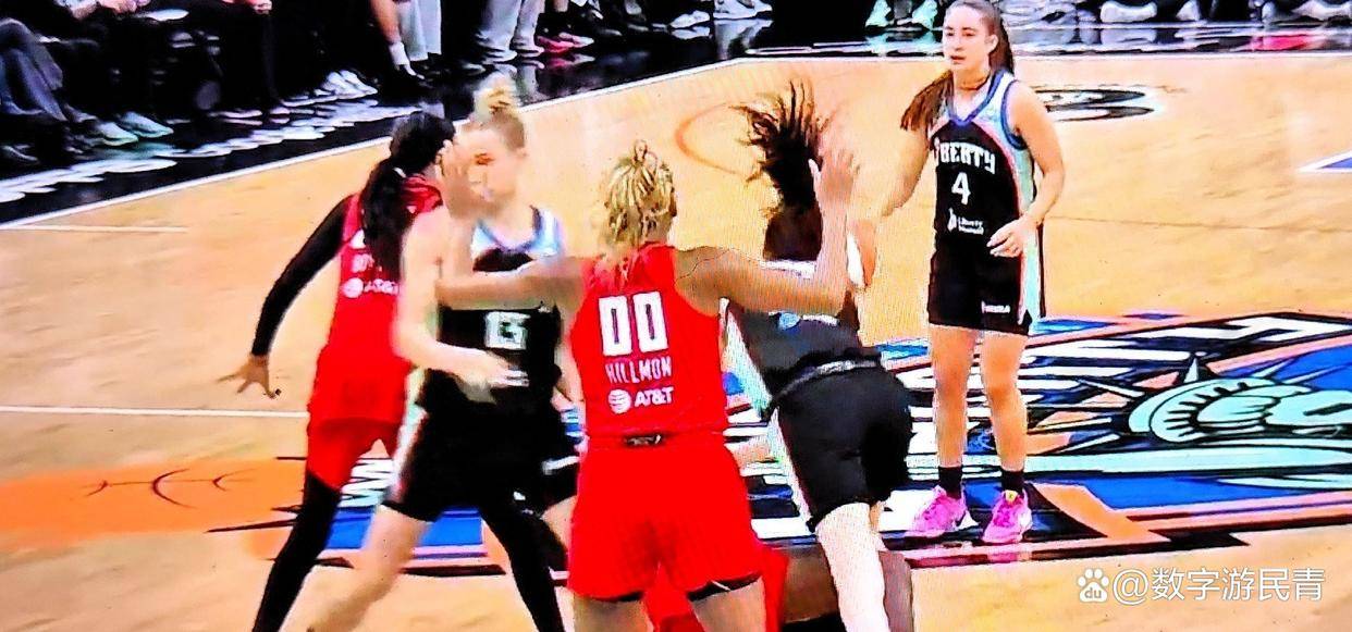 WNBA半决赛赛程排到本周中，成为今日WNBA焦点，转播平台争夺女性体育流量，赛前气氛已经拉满