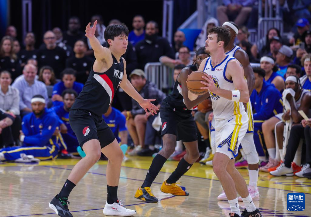 NBA季前赛窗口正式升温，带动讨论升温，轮换竞争被重点关注，场内外都有故事