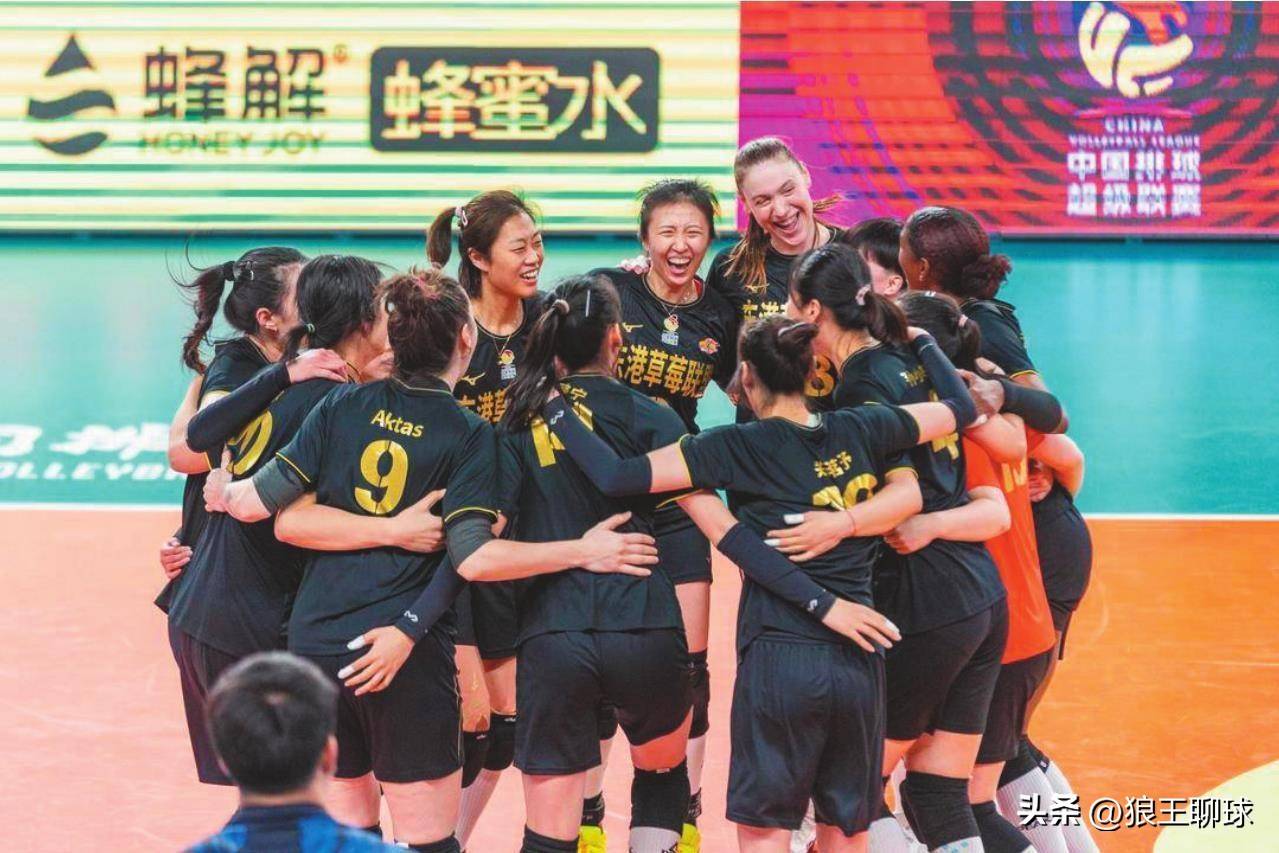 前瞻｜女排俱乐部备战新赛季，让今日体坛不冷场，管理层选择备受关注，场内外都有故事