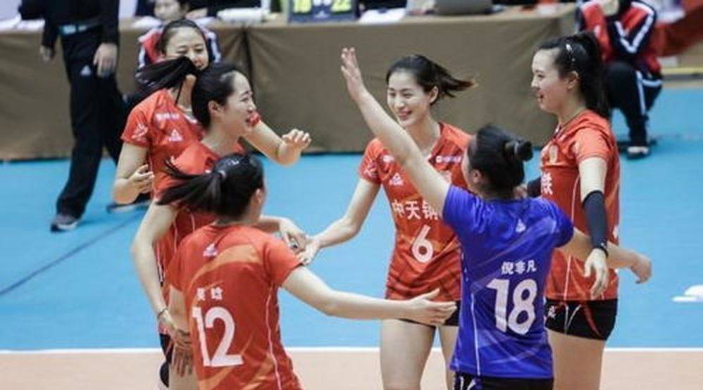 人物｜女排俱乐部备战新赛季，继续吸睛，主攻线磨合成为重点带来新变量，关键词已经很清楚