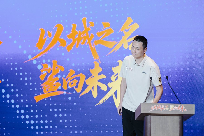 现场｜CBA新赛季备战持续推进，和球队建设同时站上风口，赛场之外的话题同样抢眼，赛前气氛已经拉满