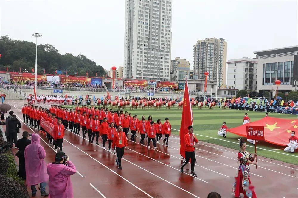 现场|全球体育市场进入十月窗口,再添新话题,转播平台和商业赞助同时发力,赛前气氛已经拉满 现场|全球体育市场进入十月窗口,再添新话题,转播平台和商业赞助同时发力,赛前气氛已经拉满