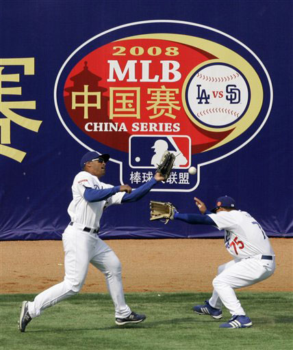 数据说|棒球季后赛转播热度走高,牵动MLB版面,亚洲观众关注凌晨赛程,球迷讨论提前升温 数据说|棒球季后赛转播热度走高,牵动MLB版面,亚洲观众关注凌晨赛程,球迷讨论提前升温