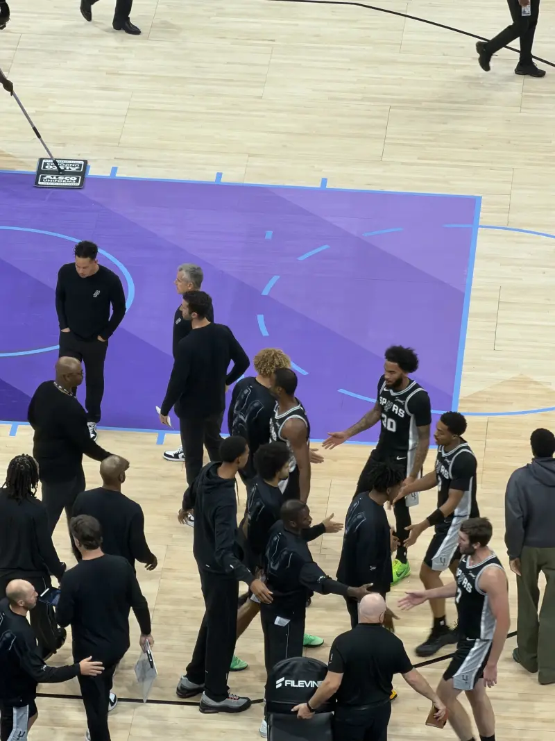 现场|NBA训练营话题全面铺开,再添新话题,球队轮换雏形开始显现,后续发展值得关注 现场|NBA训练营话题全面铺开,再添新话题,球队轮换雏形开始显现,后续发展值得关注