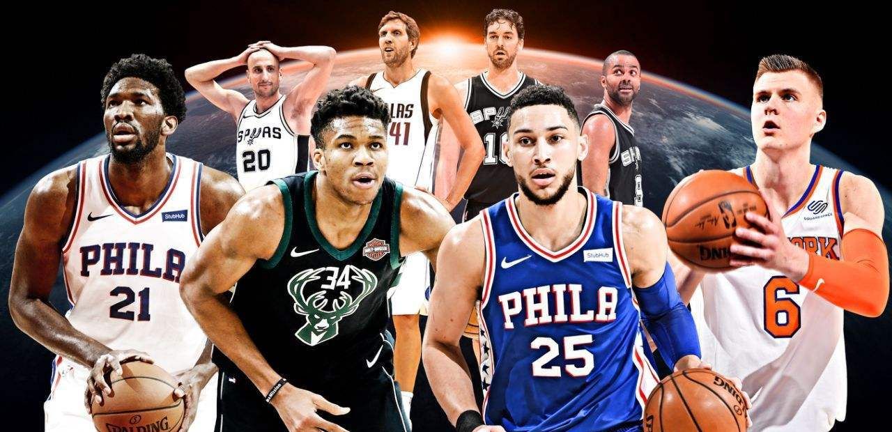 观察｜篮球版面被NBA训练营话题全面铺开，刷屏，阵容磨合是核心原因，球迷讨论提前升温