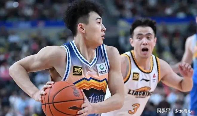 争议|一线看点:围绕NBA训练营话题全面铺开,阵容磨合成最大看点,后续发展值得关注 争议|一线看点:围绕NBA训练营话题全面铺开,阵容磨合成最大看点,后续发展值得关注