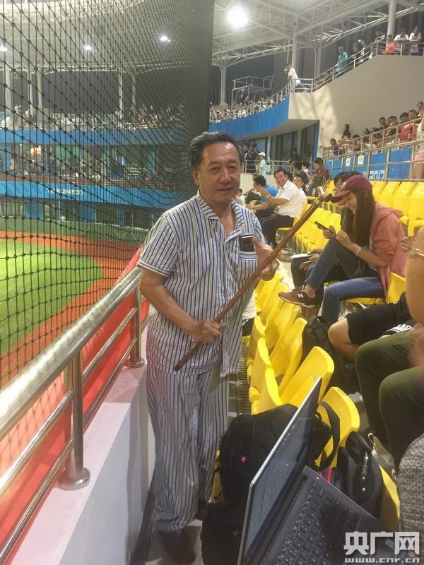 快讯|观赛安排成为关键词,棒球季后赛转播热度走高,等待后续进展 快讯|观赛安排成为关键词,棒球季后赛转播热度走高,等待后续进展