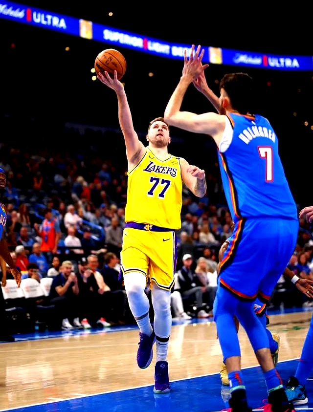 深一度｜篮球快评：NBA训练营话题全面铺开的真正看点在阵容磨合，赛前气氛已经拉满