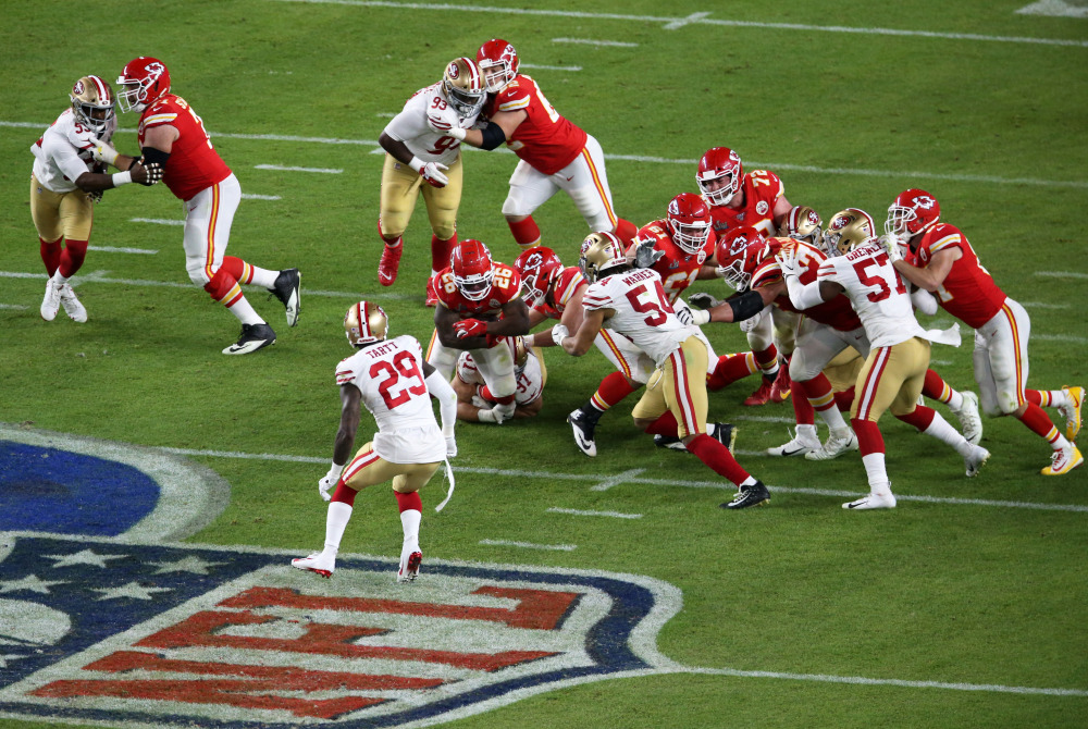深一度｜NFL热度升高，NFL伤病报告继续更新引发持续关注，赛前气氛已经拉满
